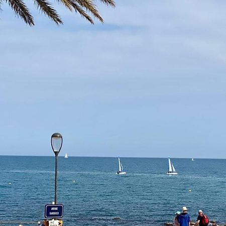 Fully Equipped Beachfront Studio In The Heart Of The City Center Bd Leclerc Antibes Dış mekan fotoğraf