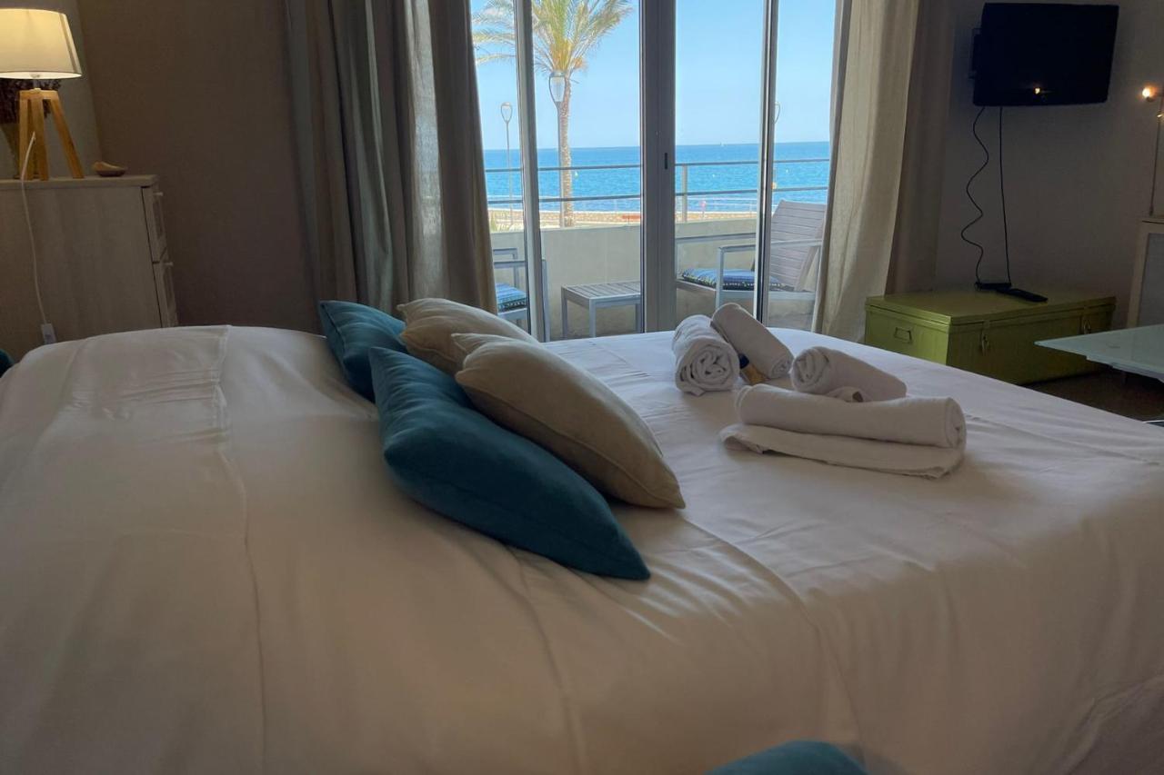 Fully Equipped Beachfront Studio In The Heart Of The City Center Bd Leclerc Antibes Dış mekan fotoğraf