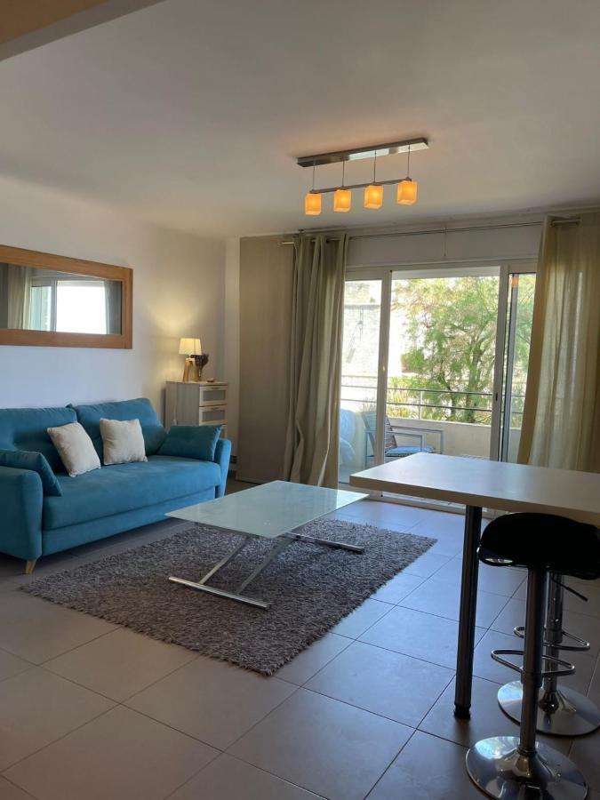 Fully Equipped Beachfront Studio In The Heart Of The City Center Bd Leclerc Antibes Dış mekan fotoğraf